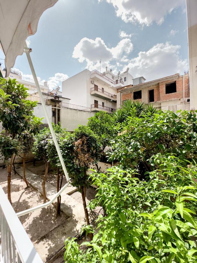 אתונה Metro Chic Haven: Modernized Urban Studio Near The Tram מראה חיצוני תמונה