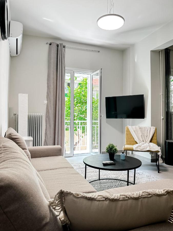 אתונה Metro Chic Haven: Modernized Urban Studio Near The Tram מראה חיצוני תמונה