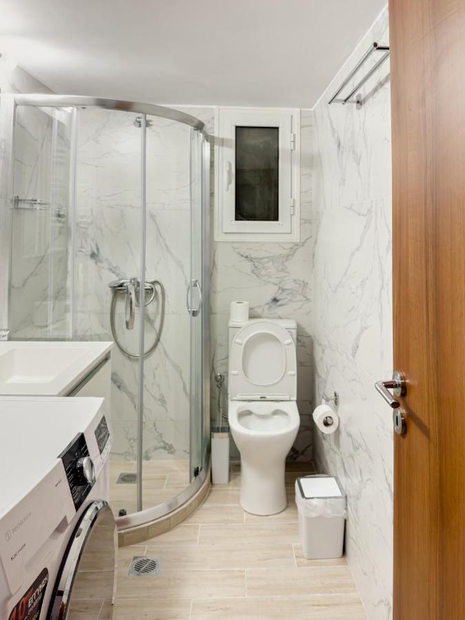 אתונה Metro Chic Haven: Modernized Urban Studio Near The Tram מראה חיצוני תמונה