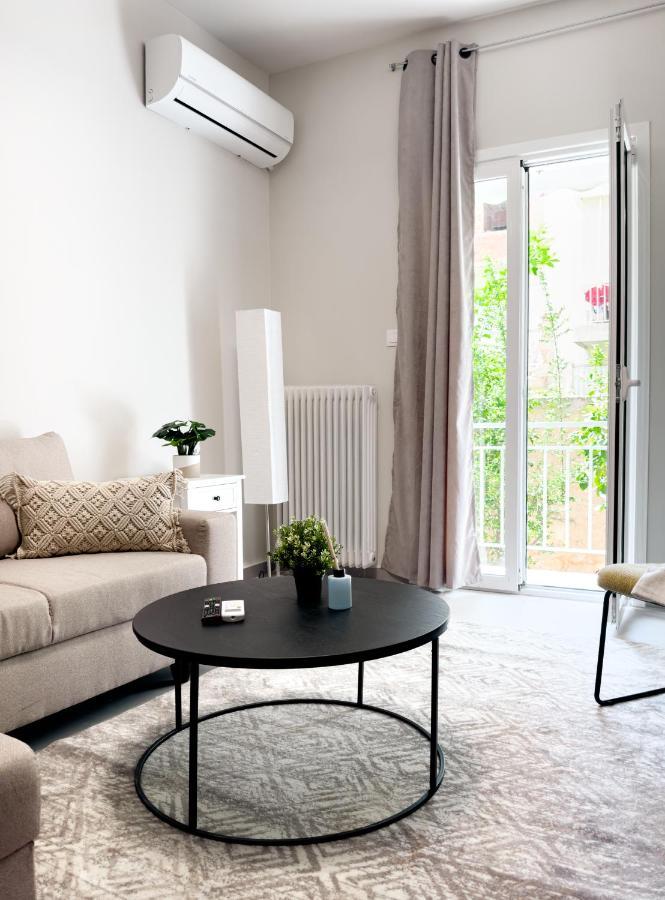 אתונה Metro Chic Haven: Modernized Urban Studio Near The Tram מראה חיצוני תמונה