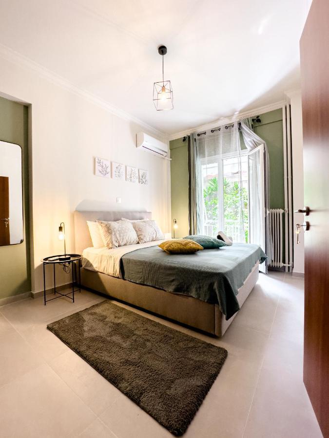 אתונה Metro Chic Haven: Modernized Urban Studio Near The Tram מראה חיצוני תמונה